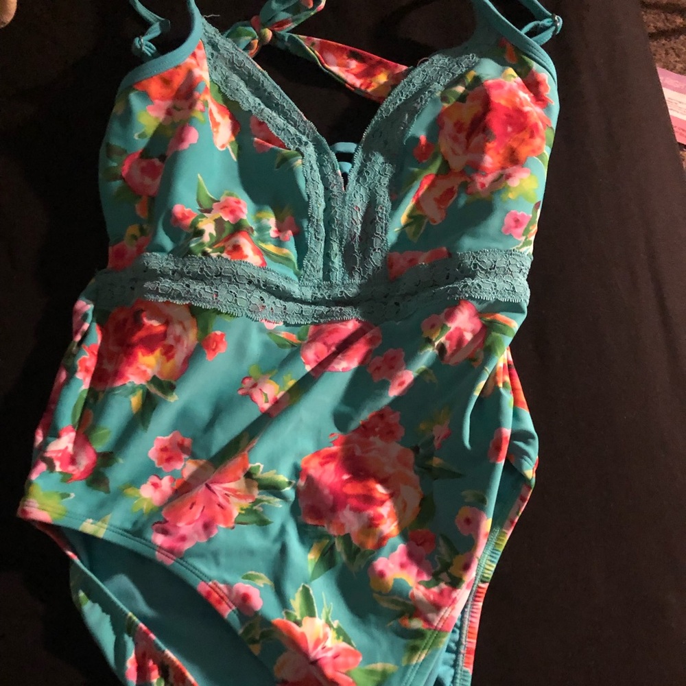 never worn only wore it once did not fit